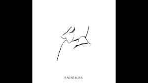 『堂村璃羽 - FALSE KISS』収録の『FALSE KISS』ジャケット