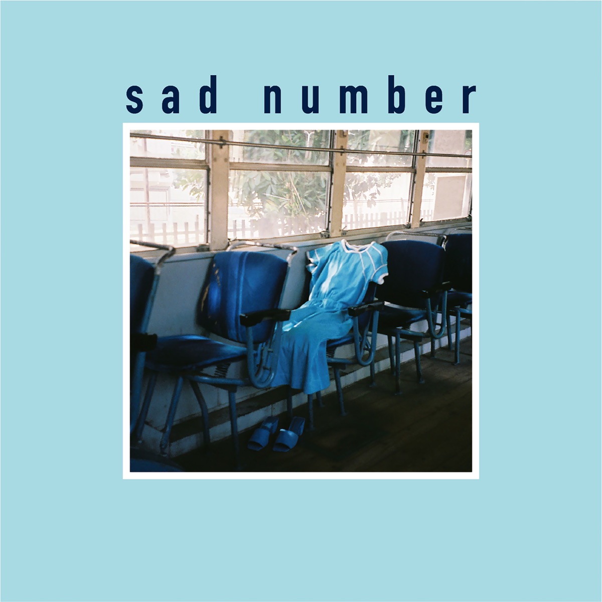 Laura day romance Sad number/ランドリー サイン付き Laura day romance、両A面シングル『sad number / ランドリー