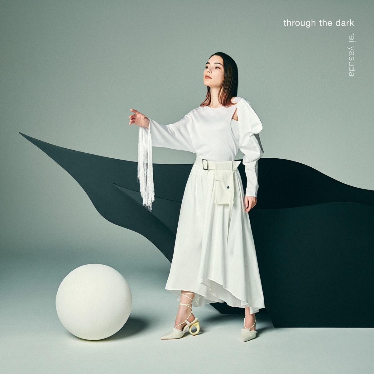 Cover for『Rei Yasuda - through the dark』from the release『through the dark』