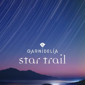 『GARNiDELiA - star trail』収録の『star trail』ジャケット