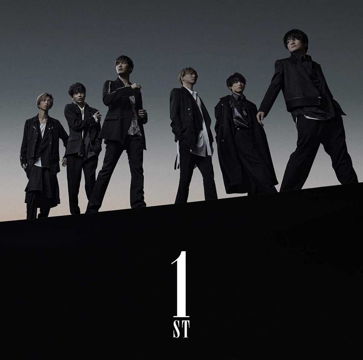 『SixTONES - RAM-PAM-PAM 歌詞』収録の『1ST』ジャケット