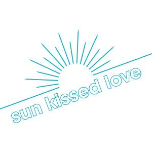 『lol-エルオーエル- - sun kissed love』収録の『sun kissed love』ジャケット