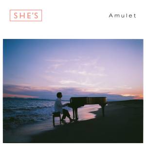 『SHE'S - Delete/Enter』収録の『Amulet』ジャケット