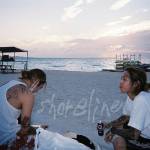 『vividboooy - shoreline』収録の『shoreline』ジャケット