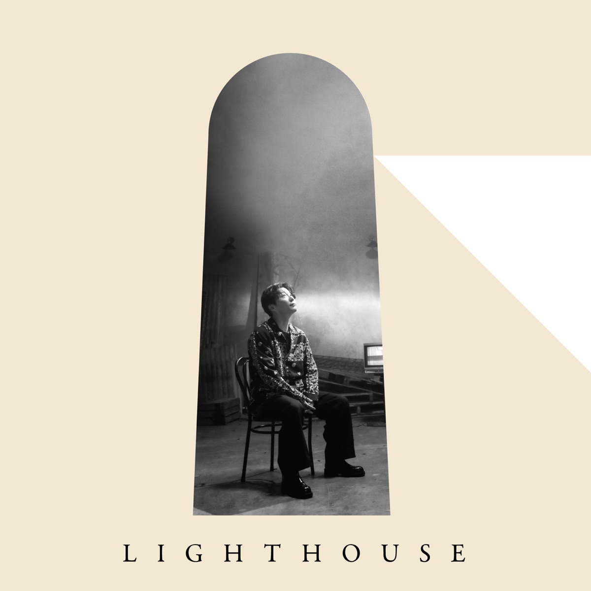 Cover art for『Gen Hoshino - Orange (feat. MC. waka)』from the release『LIGHTHOUSE』