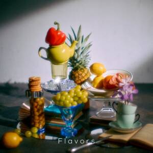 『マルシィ - 隣で』収録の『Flavors』ジャケット