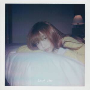『幾田りら - Cafe Latte』収録の『Laugh』ジャケット